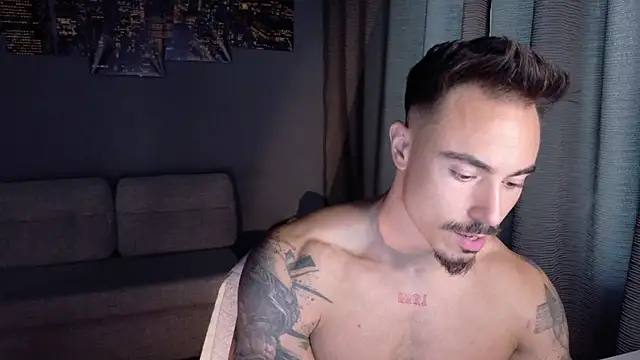 Snapshot of Master_Lukas chatting on April 2026 12:13:02 PM Master Lukas online show from April 2026 12:13:02 PM