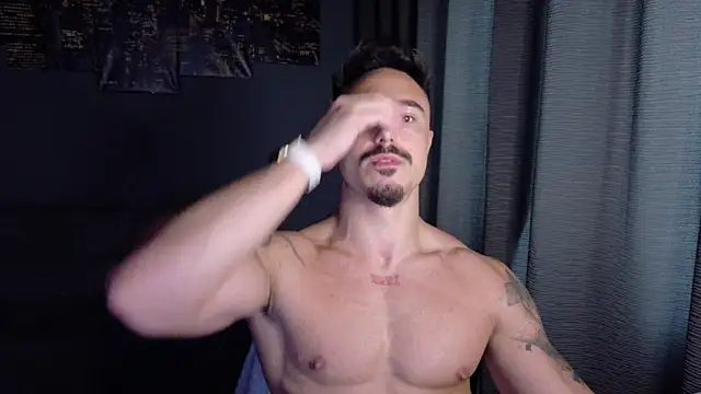 Snapshot of Master_Lukas chatting on April 2026 01:37:02 PM Master Lukas online show from April 2026 01:37:02 PM
