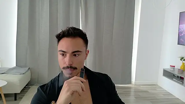 Snapshot of Master_Lukas chatting on May 2026 09:39:02 AM Master Lukas online show from May 2026 09:39:02 AM