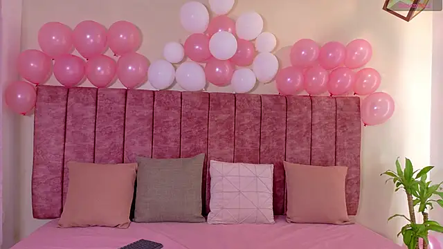 Mayleeth online show from March 2026 02:41:01 PM