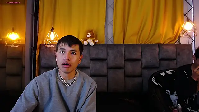 Maik Russo online show from February 2026 12:04:01 PM