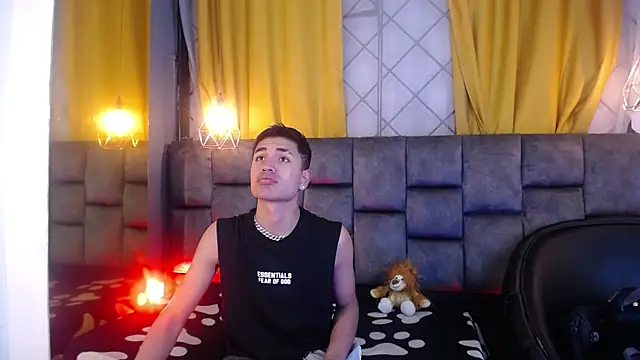 Maik Russo online show from March 2026 11:42:01 AM