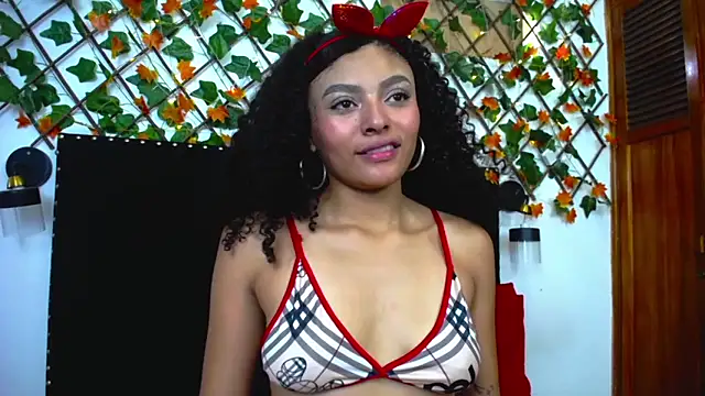 vsamanthaper1 online show from March 2026 07:38:01 PM