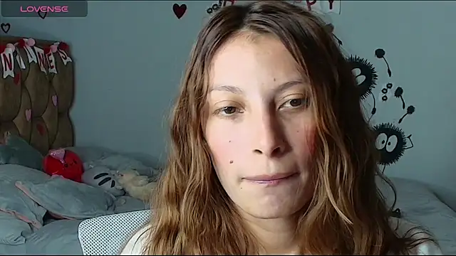 Snapshot of Sweet_moon_v_ chatting on February 2026 11:04:02 PM Sweet moon v online show from February 2026 11:04:02 PM