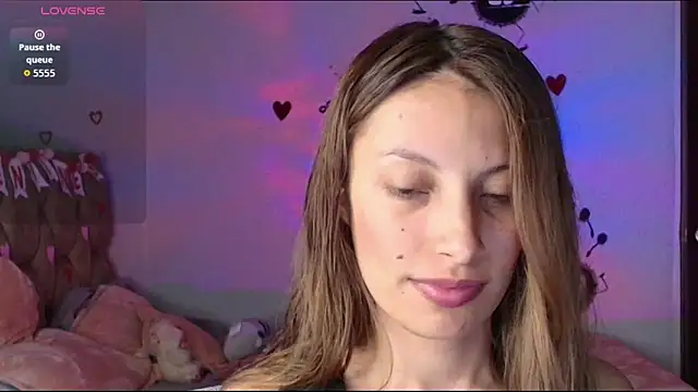 Snapshot of Sweet_moon_v_ chatting on February 2026 03:38:02 AM Sweet moon v online show from February 2026 03:38:02 AM