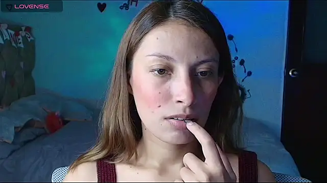 Snapshot of Sweet_moon_v_ chatting on February 2026 12:02:02 AM Sweet moon v online show from February 2026 12:02:02 AM