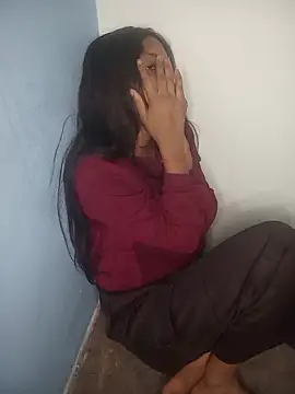 Snapshot of nikita_ranii chatting on June 2026 10:21:01 AM nikita ranii online show from June 2026 10:21:01 AM