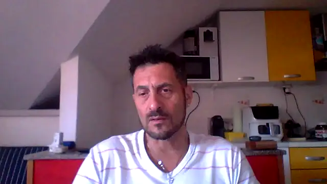Snapshot of colosone chatting on May 2026 08:50:01 AM colosone online show from May 2026 08:50:01 AM