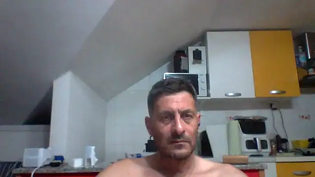 Snapshot of colosone chatting on May 2026 08:40:01 PM colosone online show from May 2026 08:40:01 PM