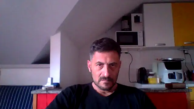 Snapshot of colosone chatting on May 2026 12:44:01 PM colosone online show from May 2026 12:44:01 PM