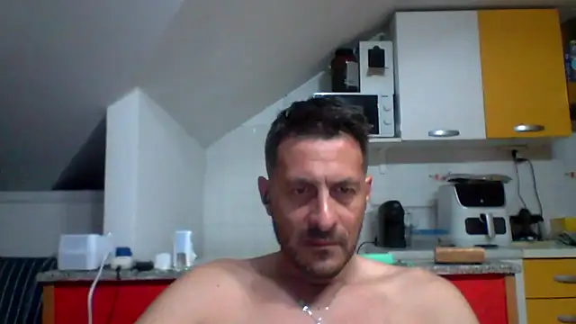 Snapshot of colosone chatting on May 2026 07:20:02 PM colosone online show from May 2026 07:20:02 PM
