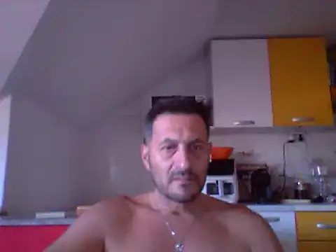 Snapshot of colosone chatting on October 2025 09:43:02 AM colosone online show from October 2025 09:43:02 AM