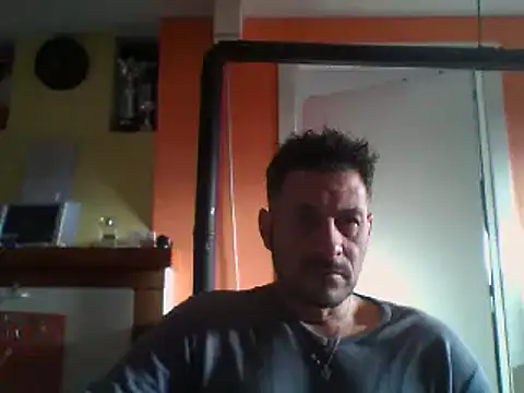 Snapshot of colosone chatting on March 2025 06:51:01 AM colosone online show from March 2025 06:51:01 AM