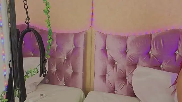 Missy 22  online show from March 2026 01:33:02 PM