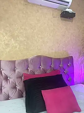 Missy 22  online show from April 2026 02:24:02 PM