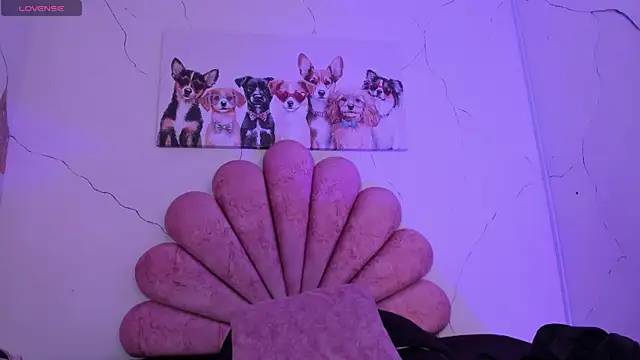 Violett hott  online show from January 2026 12:54:02 PM