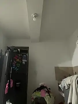 Violett hott  online show from May 2026 11:38:01 AM