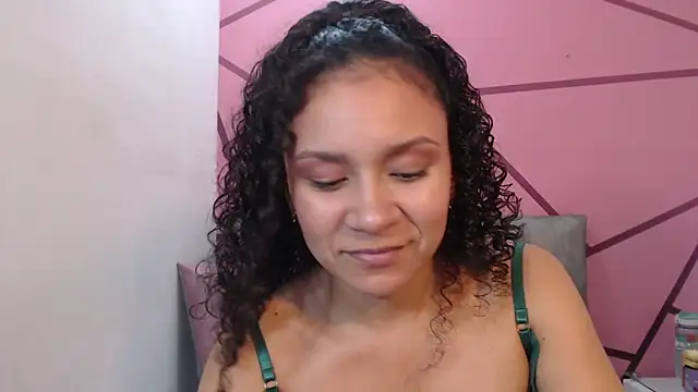 Little18Doll online show from May 2026 09:43:01 PM