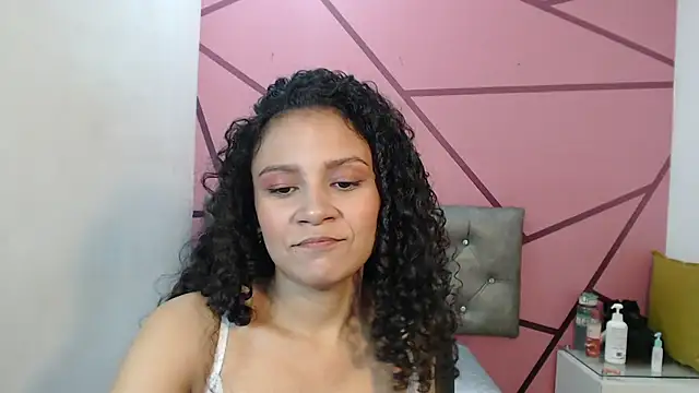 Little18Doll online show from April 2026 06:55:02 PM