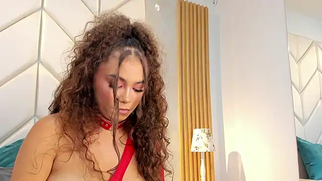 CamilaCastillo online show from April 2026 08:00:01 PM