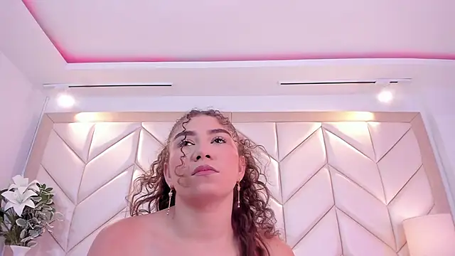 CamilaCastillo online show from May 2026 12:27:02 PM