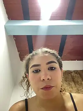 Snapshot of CamilaCastillo chatting on June 2026 03:18:02 AM CamilaCastillo online show from June 2026 03:18:02 AM