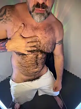 wolfbucker online show from March 2026 05:56:02 AM