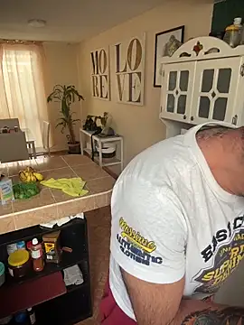 wolfbucker online show from March 2026 01:47:01 PM