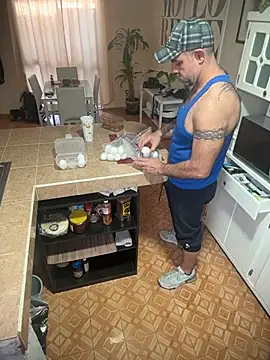 wolfbucker online show from March 2026 01:44:01 PM