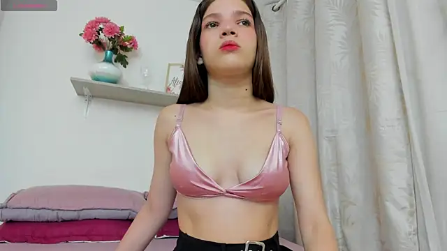 VictoriaGarret online show from February 2026 01:53:01 PM