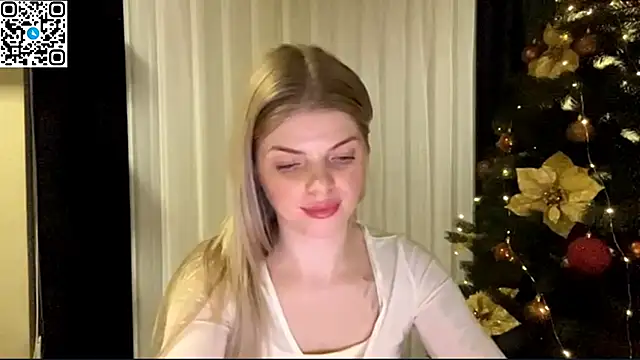 Sweet Sinn  online show from January 2026 09:00:02 PM