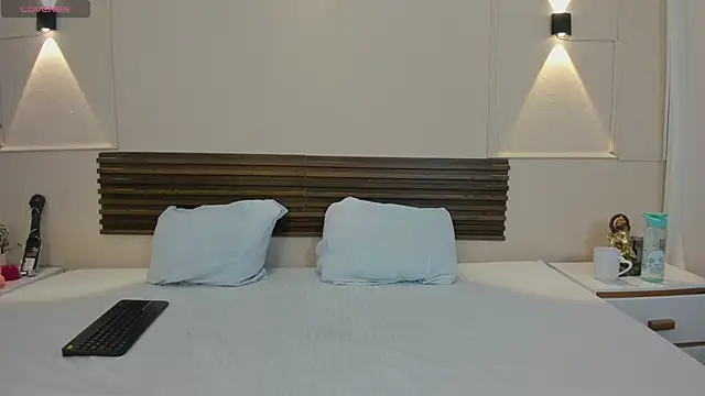 salome diamond online show from February 2026 07:00:02 PM