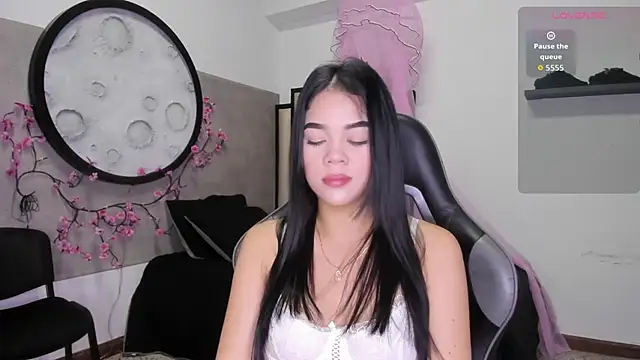 Luna  02 online show from March 2026 11:50:01 AM