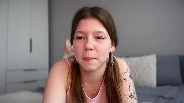 karalinhks online show from February 2026 08:45:02 AM