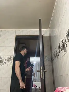 lenahhh online show from April 2026 07:09:02 PM