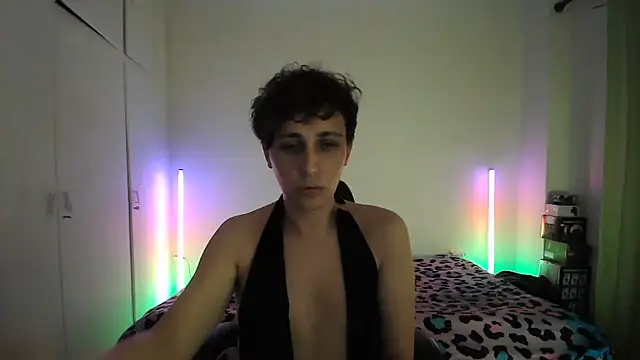 HoneyValentine online show from May 2026 06:40:01 PM