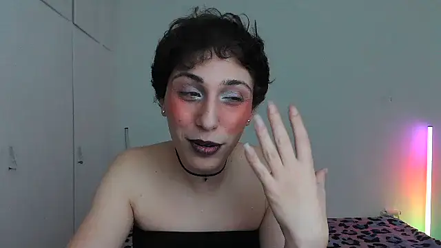 Snapshot of HoneyValentine chatting on February 2026 08:53:01 PM HoneyValentine online show from February 2026 08:53:01 PM