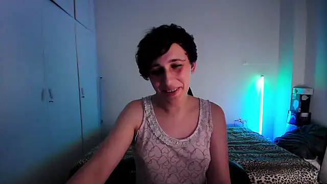 Snapshot of HoneyValentine chatting on June 2026 07:52:02 PM HoneyValentine online show from June 2026 07:52:02 PM