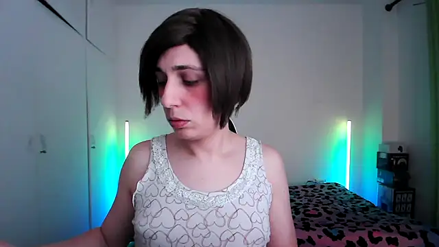 HoneyValentine online show from April 2026 08:33:01 PM