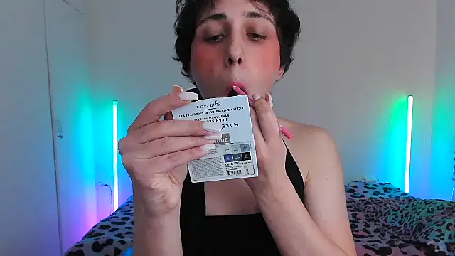 HoneyValentine online show from March 2026 08:32:01 PM