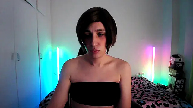 HoneyValentine online show from April 2026 07:31:01 PM