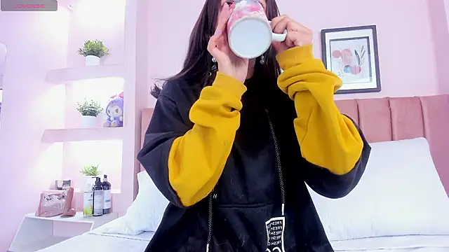 Katteyes   online show from March 2026 01:12:02 PM