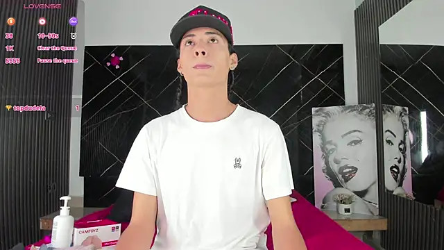 Treyk king online show from April 2026 08:49:01 PM