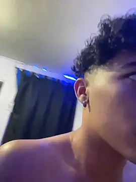 jamescurly00 online show from March 2026 11:20:02 PM