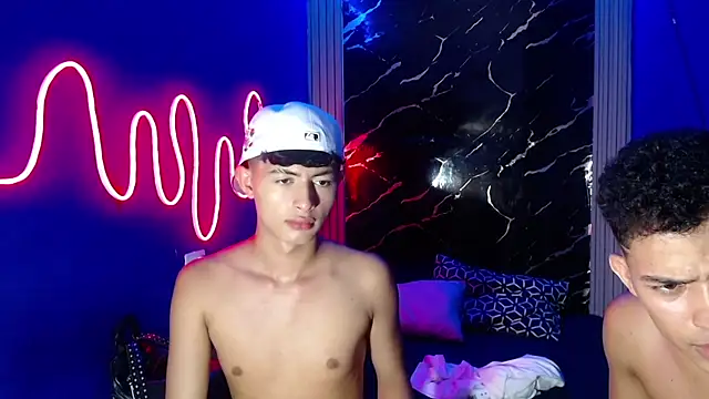 jamescurly00 online show from April 2026 07:56:02 AM