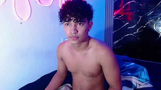 jamescurly00 online show from February 2026 11:21:02 AM