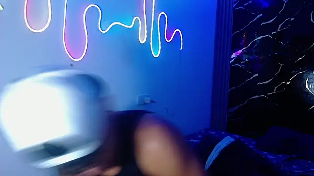 jamescurly00 online show from February 2026 09:33:02 AM