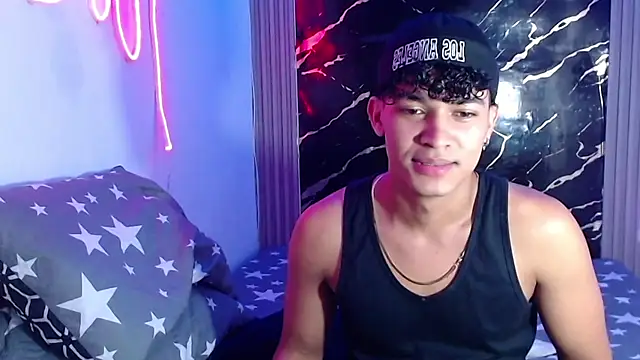 jamescurly00 online show from March 2026 07:30:02 AM