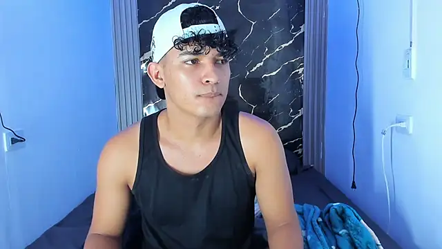 jamescurly00 online show from February 2026 07:26:01 AM