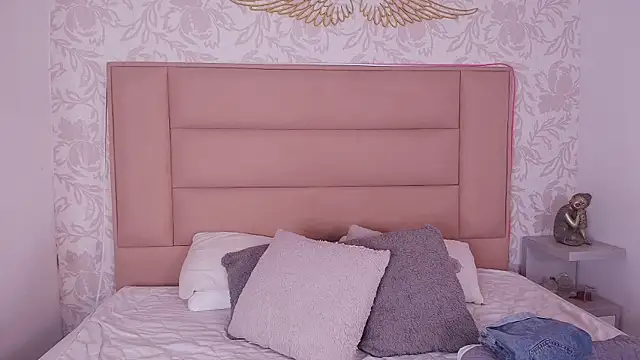 faryehh online show from April 2026 01:42:02 AM